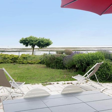 Maison Tremiere La Flotte Luaran gambar