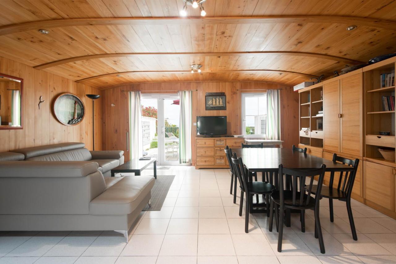 Maison Tremiere La Flotte Luaran gambar
